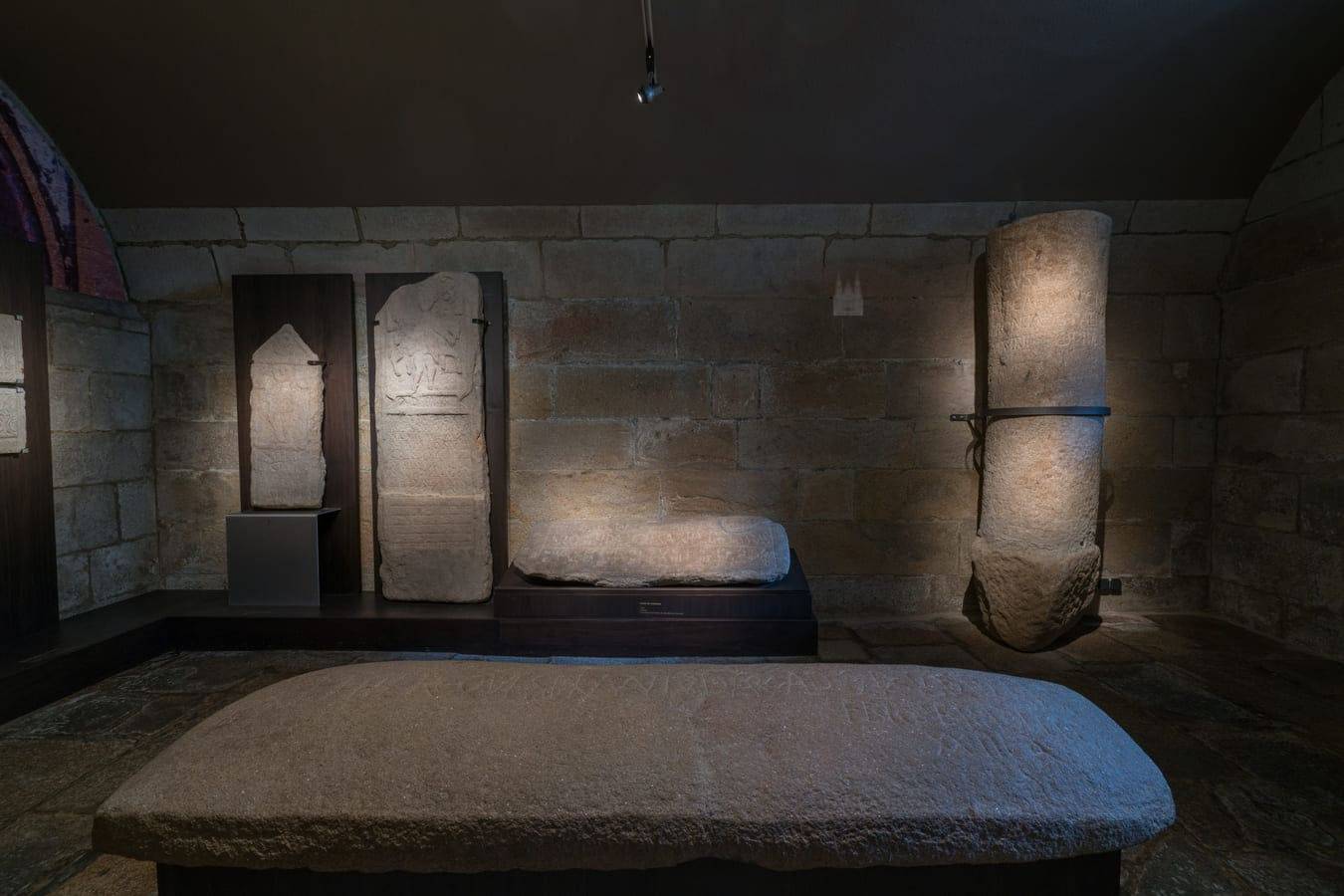 Secretos bajo tierra: arqueología en la Catedral de Santiago
