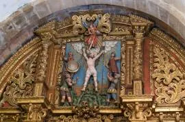 Capilla de san Andrés. Detalle del retablo barroco de Fernández Espantoso 