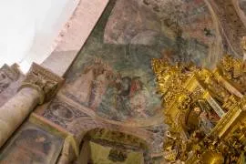 Capilla de San Pedro. Detalle de las pinturas de la bóveda. San Pedro y el cortejo ante él