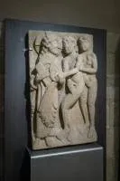 Placa con relieve de la Reconvención de Adán y Eva. Primer cuarto del XII