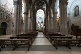 Descubre la asombrosa transformación de la Catedral de Santiago en más de mil años! Luces, misterios y secretos revelados