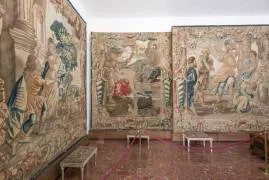 Detalle de los tapices de taller de Bruselas sobre cartones de Rubens con pasajes de la vida de Aquiles.