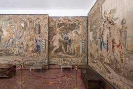 Detalle de los tapices de taller de Bruselas sobre cartones de Rubens con pasajes de la vida de Aquiles.