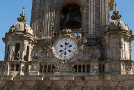 Uno de los elementos más característicos y conocidos de la catedral es la Torre del Reloj, a la que mucha gente llama de forma incorrecta “La Berenguela”.