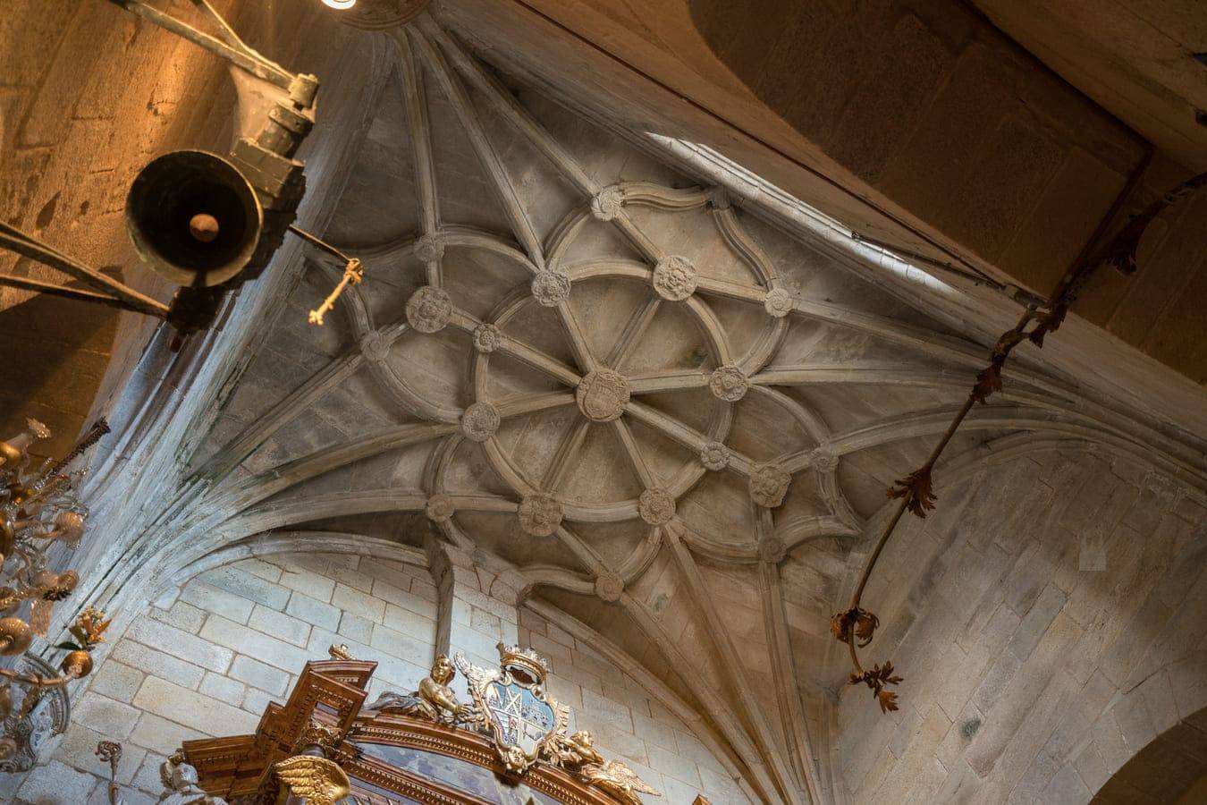 Capilla de Alba. Vista de la bóveda estrellada.