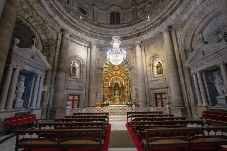 Vista general de la Capilla de la Comunión con su característica planta neoclásica de rotonda