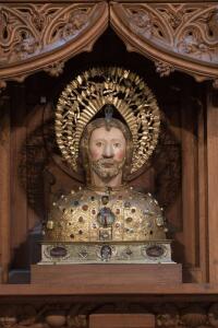 Detalle del busto relicario de Santiago Alfeo o el Menor en el retablo de las Reliquias.