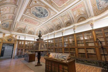 Vista general de la Biblioteca, en el Museo de la Catedral.