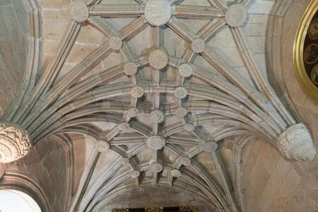Vista de la bóveda estrellada de la antesacristía de la Catedral.